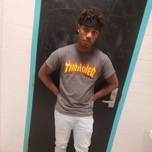 Meet your Posher, Elijah